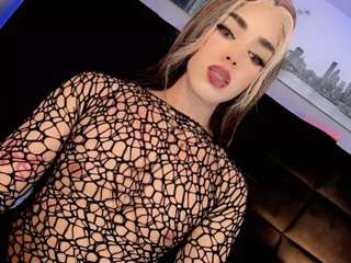 baby-isaa Live Webcam on CamSoda