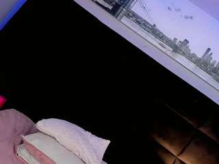 baby-isaa Live Webcam on CamSoda