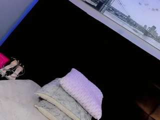 baby-isaa Live Webcam on CamSoda