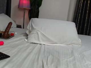 bellah247 from CamSoda is Freechat