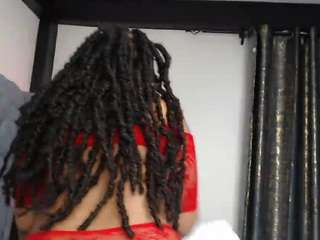 Live webcam model bellah247 on Soda Cams