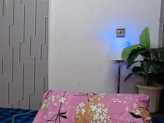 Bellah247's cam show statistics and live stream
