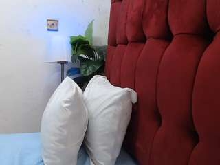 bellah247 Live Webcam on CamSoda