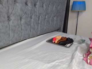 Bellah247 live webcam show
