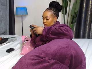 Bellah247 live webcam show
