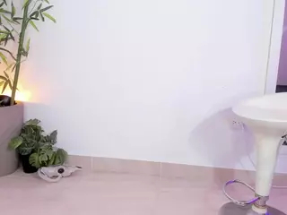 ChloeShade's Live Sex Cam Show