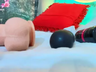 Krystall's Live Sex Cam Show