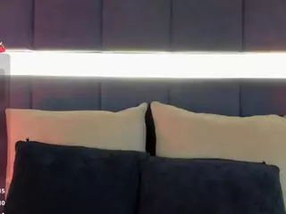 NicollePierce's Live Sex Cam Show