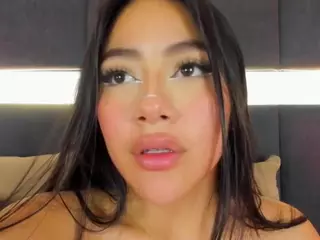 NicollePierce's Live Sex Cam Show