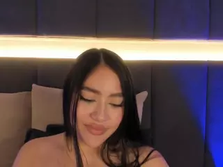 NicollePierce's Live Sex Cam Show