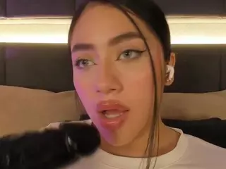 NicollePierce's Live Sex Cam Show