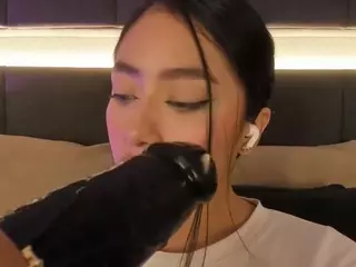 NicollePierce's Live Sex Cam Show