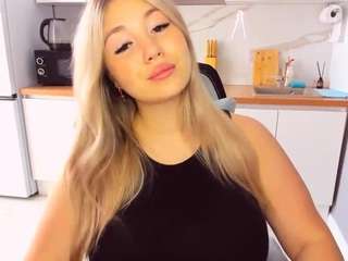 sarahfreman Live Webcam on CamSoda