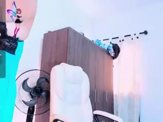 Selena's Live Sex Cam Show