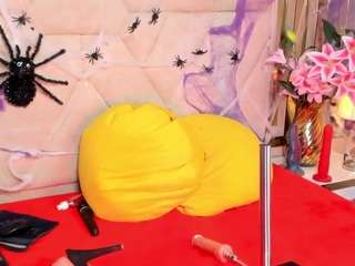 alaz-sanna from CamSoda is Freechat