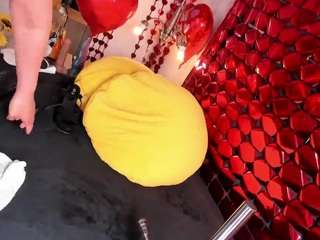 alaz-sanna's CamSoda show and profile