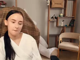 AlodieHanney's Live Sex Cam Show