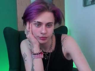 leoncrystall Live Webcam on CamSoda