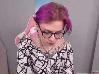 leoncrystall Live Webcam on CamSoda