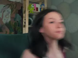 LoonaEclipse's Live Sex Cam Show