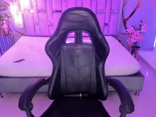 MuffinAndMoans's Live Sex Cam Show