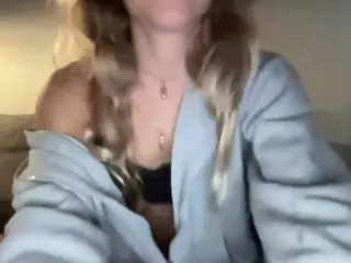 SweetCme's Live Sex Cam Show