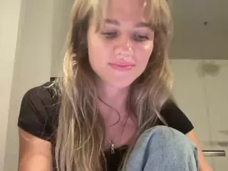 SweetCme's Live Sex Cam Show