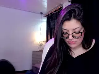 Vicolenn-69's Live Sex Cam Show