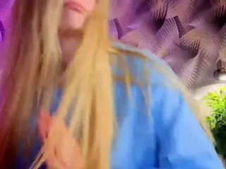 HoLLi's Live Sex Cam Show