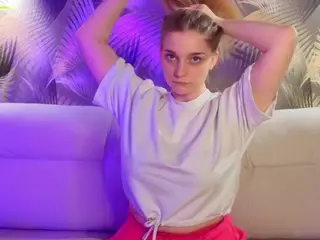 HoLLi's Live Sex Cam Show