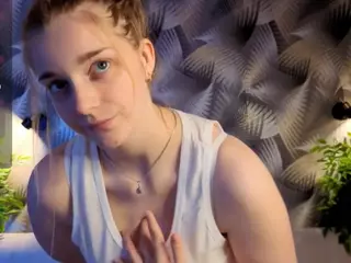 HoLLi's Live Sex Cam Show