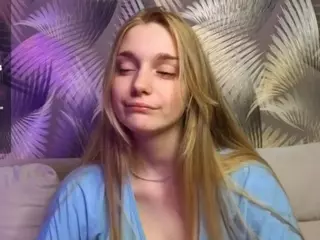 HoLLi's Live Sex Cam Show