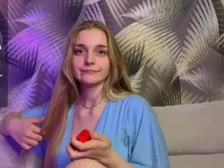 HoLLi's Live Sex Cam Show