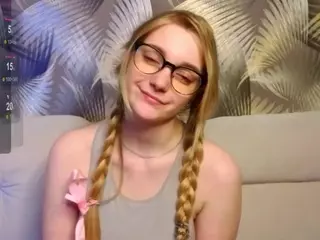 HoLLi's Live Sex Cam Show