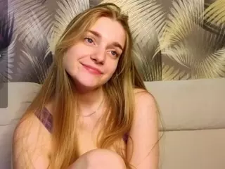 HoLLi's Live Sex Cam Show