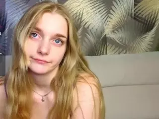 HoLLi's Live Sex Cam Show
