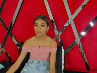 saskyaht's CamSoda show and profile