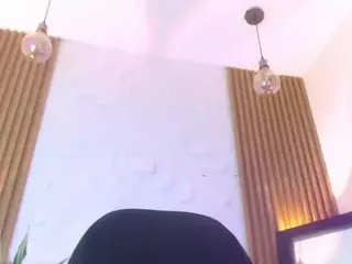 Jade-Bms's Live Sex Cam Show