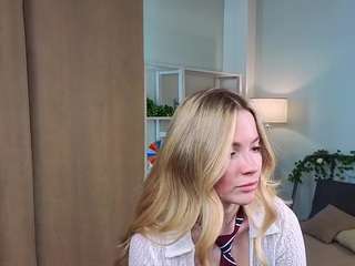 le modèle pollycowick est en webcam porno dans un show sur le site camsoda, il possède les tags suivants: amateur,no smoking,anal,flashing,handjob,lush,natural,nature,nipple piercings,no drinking,orgasm,feet,petite,pussy,shaved pussy,skinny,spank,squirt,tattoos,tease