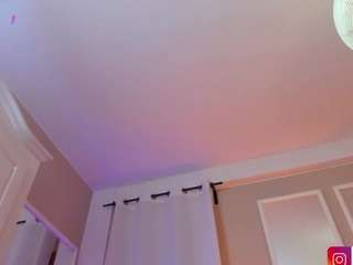 Anyssia live cam preview