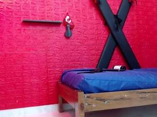 bdsmforever18 Live Webcam on CamSoda