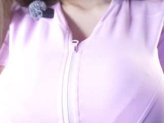 Ellie live cam preview