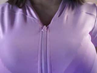 Ellie live cam preview