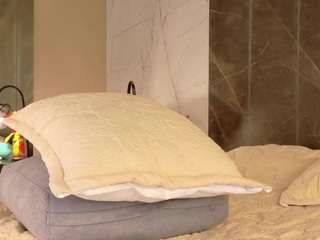 Live webcam model aishhaferrari on Soda Cams