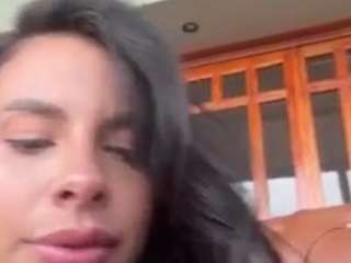 Live webcam model aishhaferrari on Soda Cams