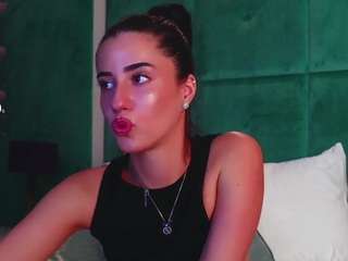 ameliajune live webcam show