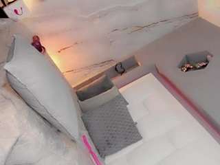 ariia-janee, tranny webcam model,  years old, on live webcam