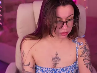 BellaSpark's Live Sex Cam Show