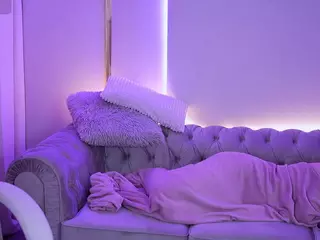 BellaSpark's Live Sex Cam Show