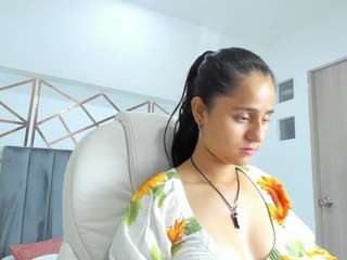 giselle-roldan Live Webcam on CamSoda